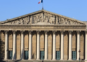 palais bourbon in paris